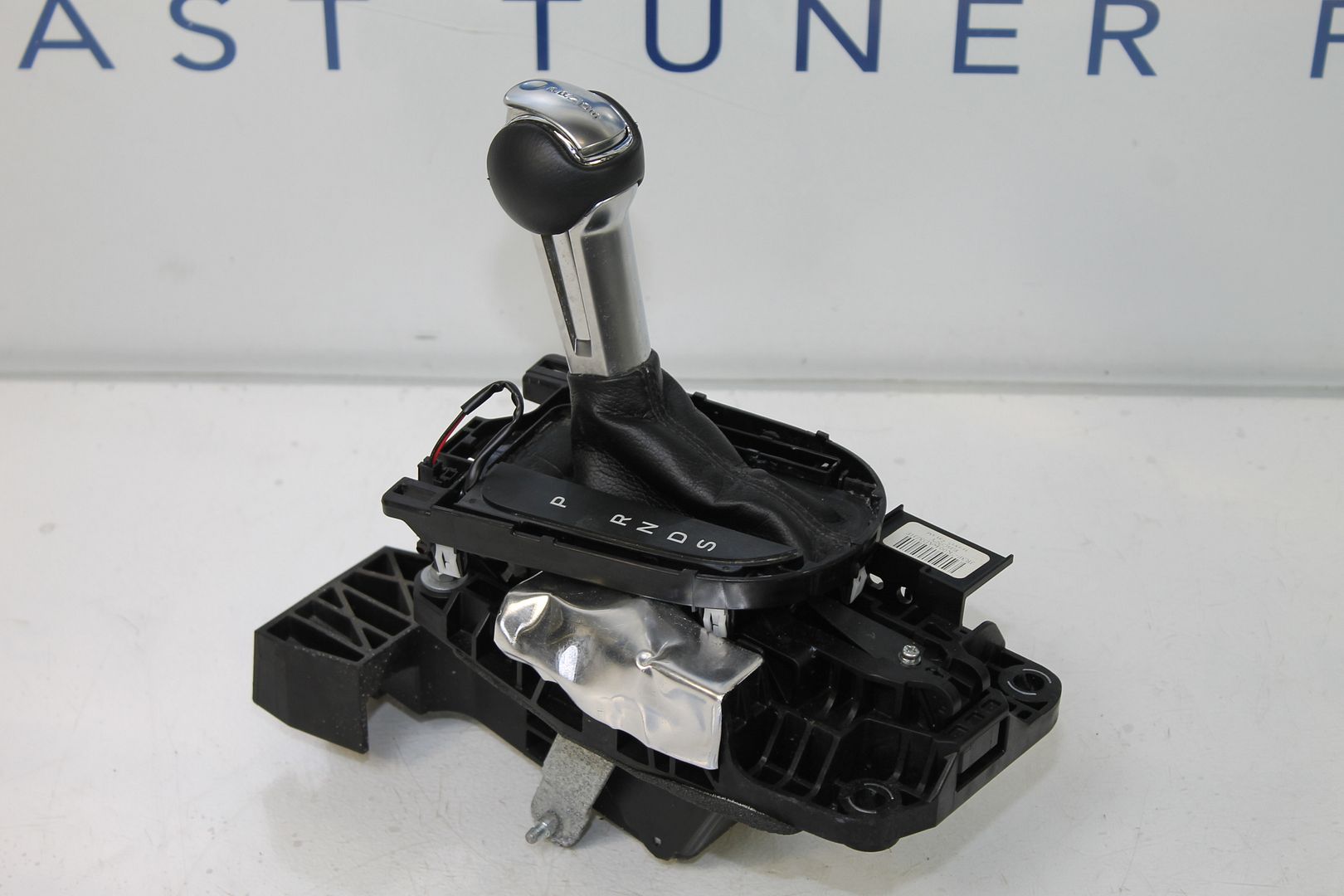 1518 FORD MUSTANG GT AUTO AUTOMATIC SHIFTER SHIFT ASSEMBLY JR3P7K004